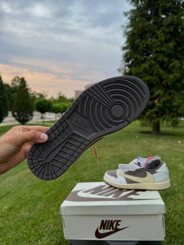 Nike Air Jordan Travis Scott — изображение 6