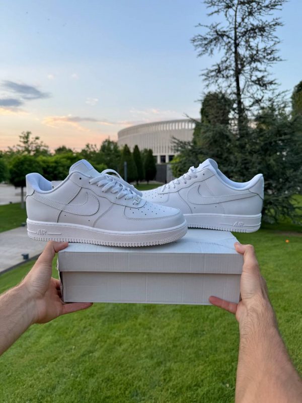 Nike Air Force 01