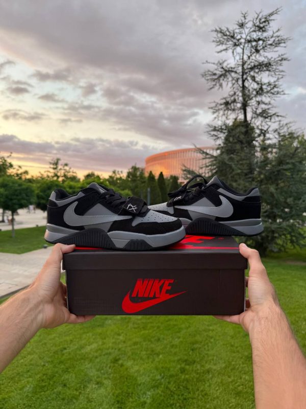 Nike Air Jordan Travis Scott